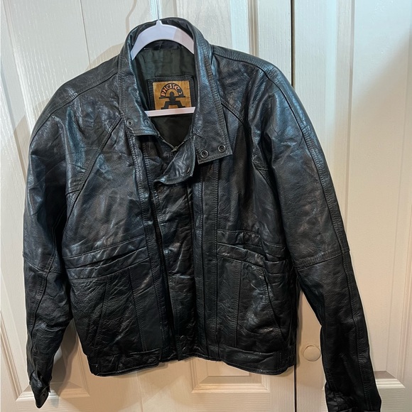 Phase 2 Men’s leather jacket - Picture 2 of 9
